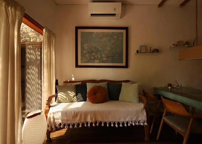 Cozy Bali House For Friends, Family And Digital Nomads Vakantiehuis *